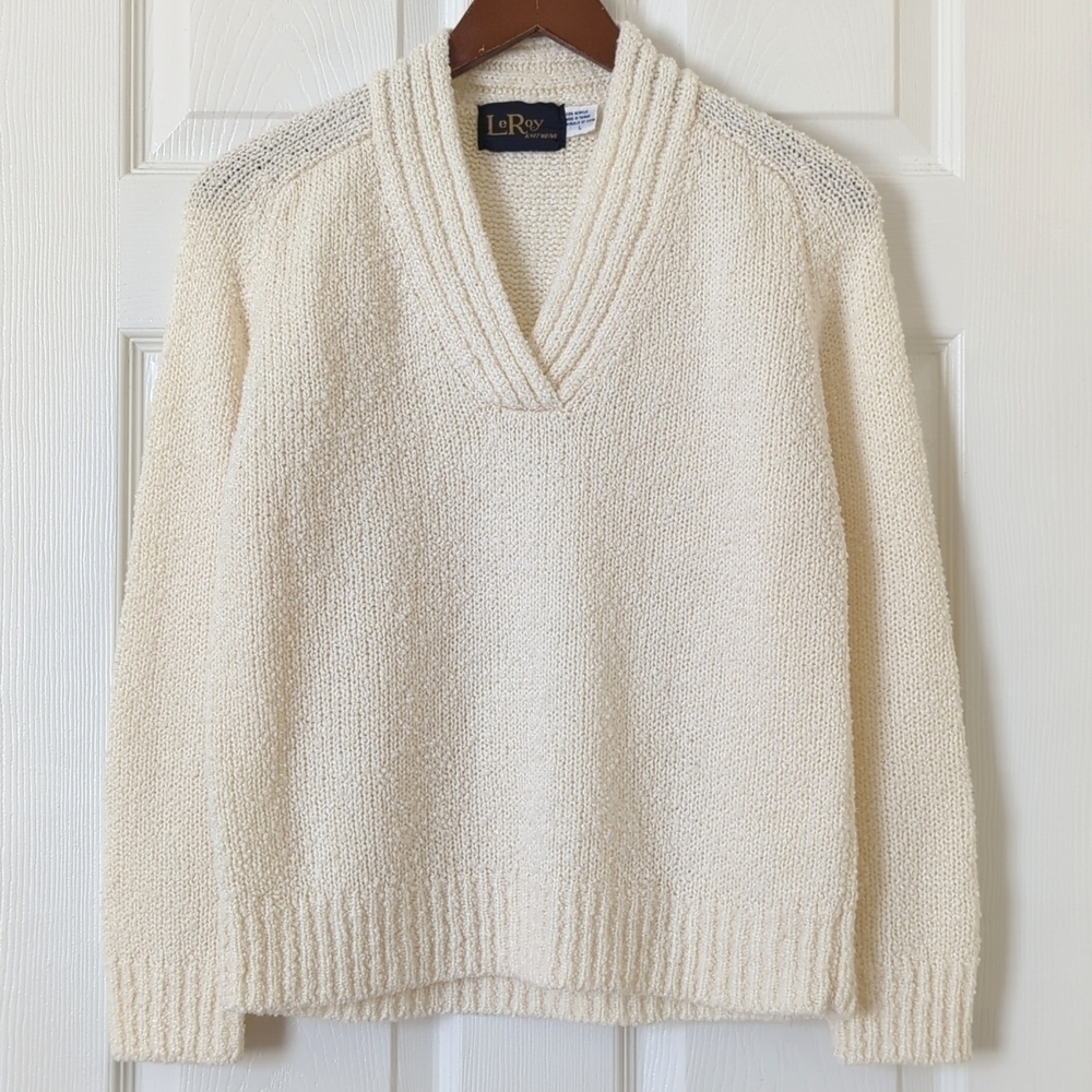 LeRoy Knitwear 80's Vintage Classic Knit Long Sleeve V-neck Sweater Cream Large